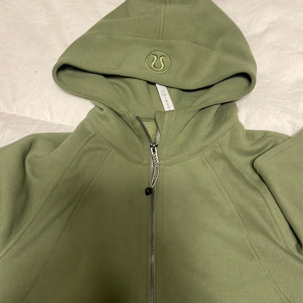 Olive green color rare find